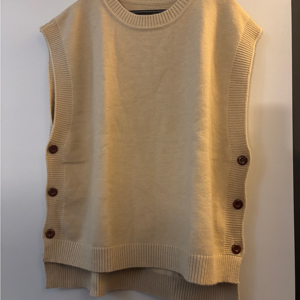 SHEIN Cream Sleeveless Sweater with Button Detail